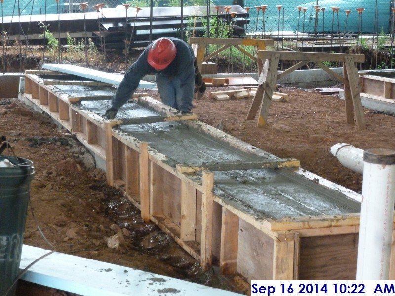 Poured concrete at the trench drains Facing West (2) (800x600)